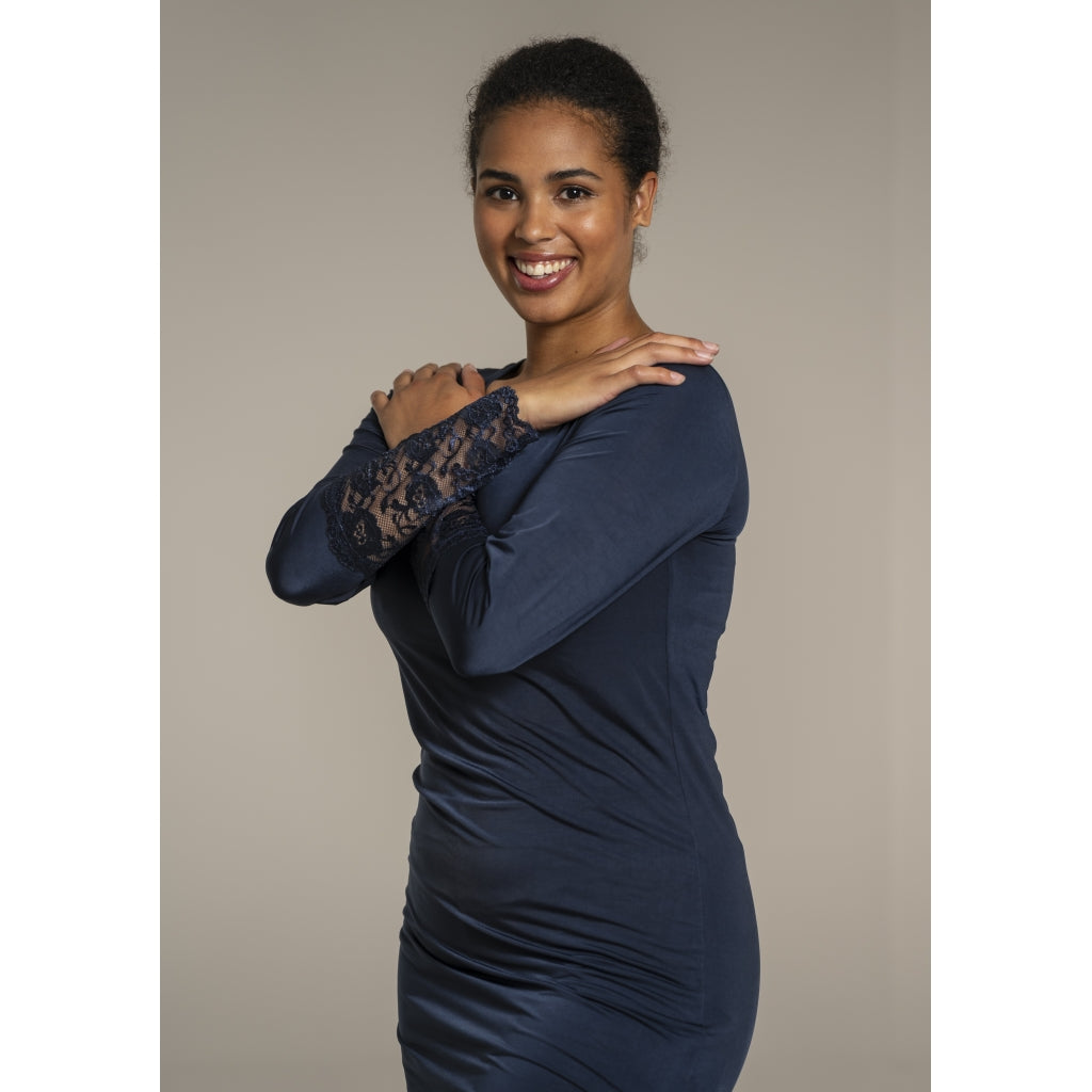 Sandgaard Bluse med blonde ærmer Top Dark Blue