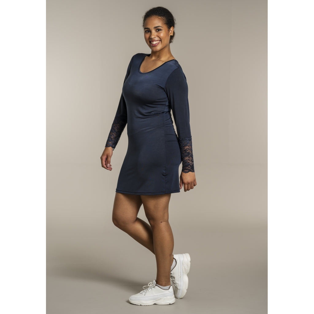 Sandgaard Bluse med blonde ærmer Top Dark Blue