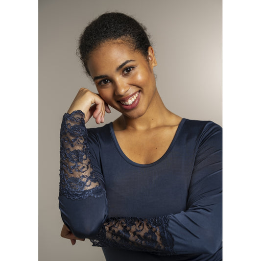 Sandgaard Bluse med blonde ærmer Top Dark Blue